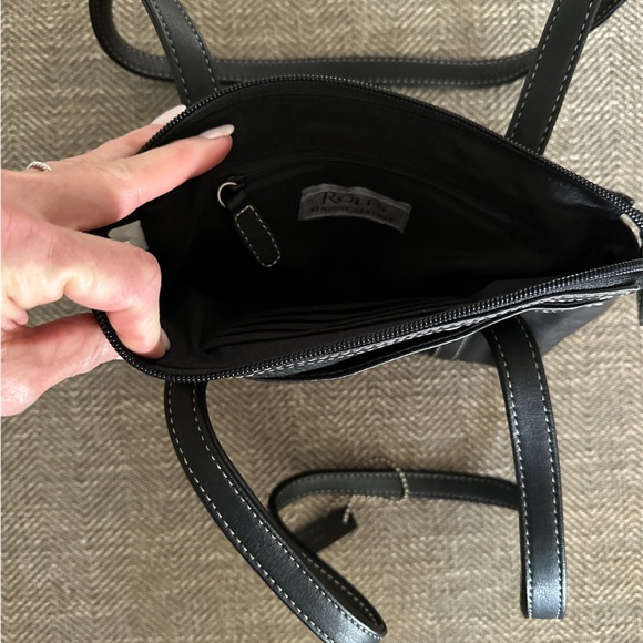 Rolf's - Genuine Black Leather Handbag Small Purse Multiple Compartments inside - Picture 5 of 11